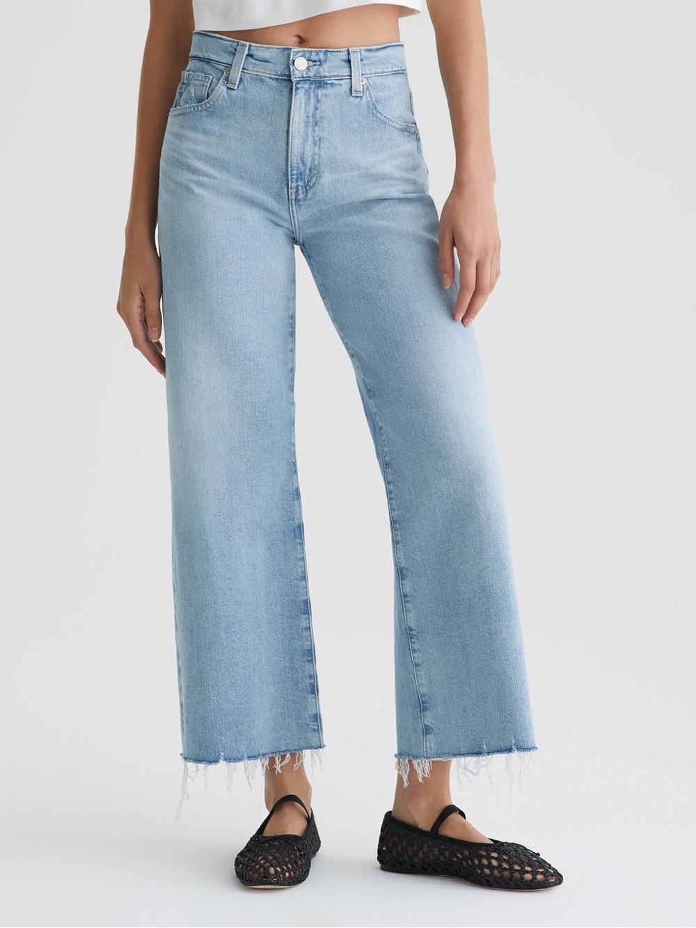 AG Saige Wide-Leg Crop Raw Hem Jeans in Chateau size 25 Light Wash 360 Stretch